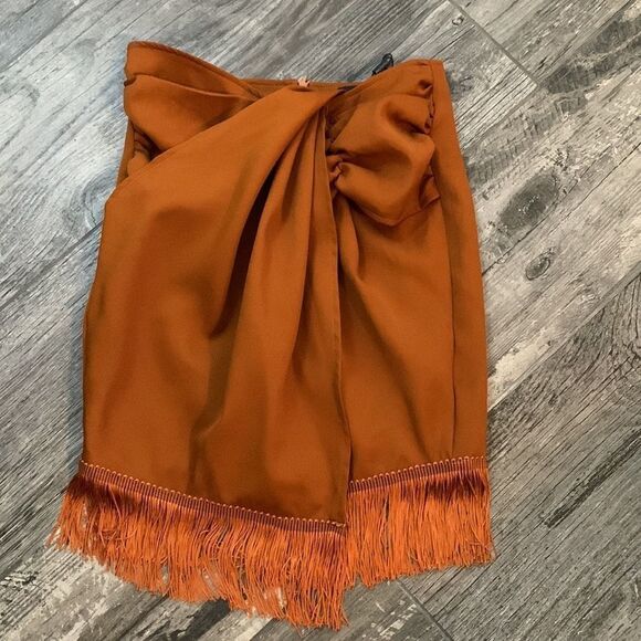 𝅺pretty little thing wrap fringe mini skirt size 4 twist front - Picture 6 of 11